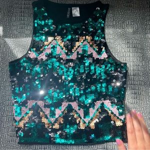 Sequin sparkly going out party tank top Divided NYE
